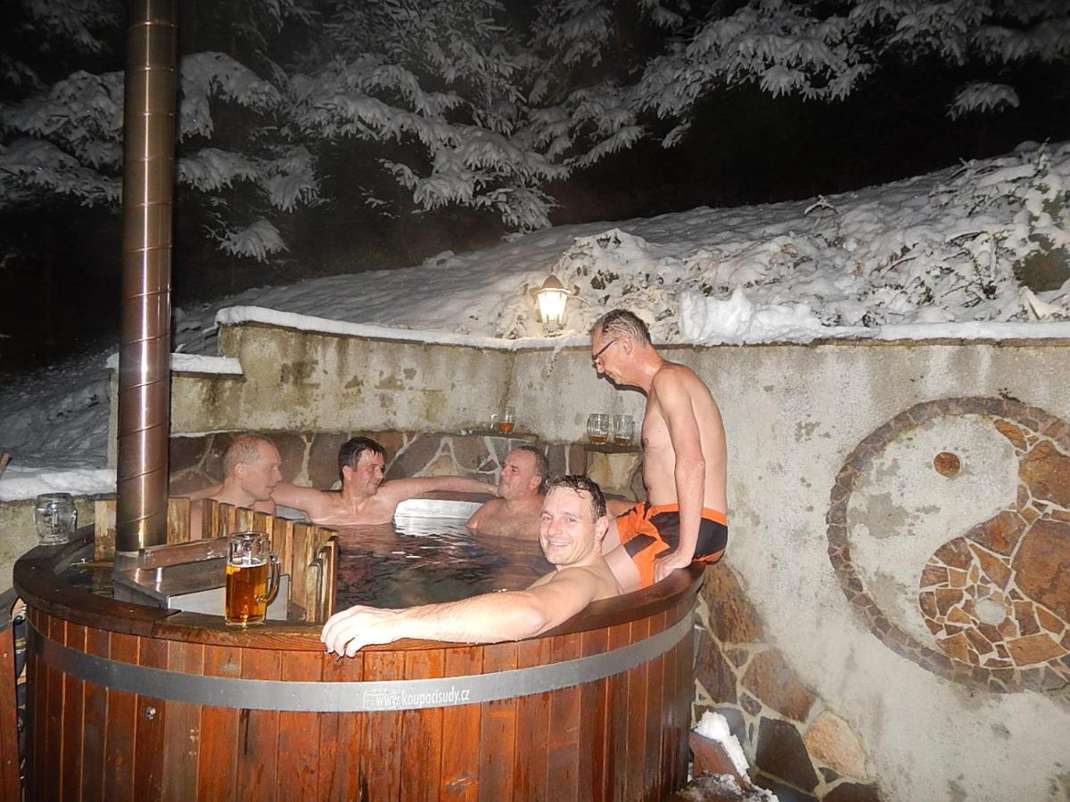 Wellness Penzion Harmonie Rohanov ปราฮากิเต ภายนอก รูปภาพ
